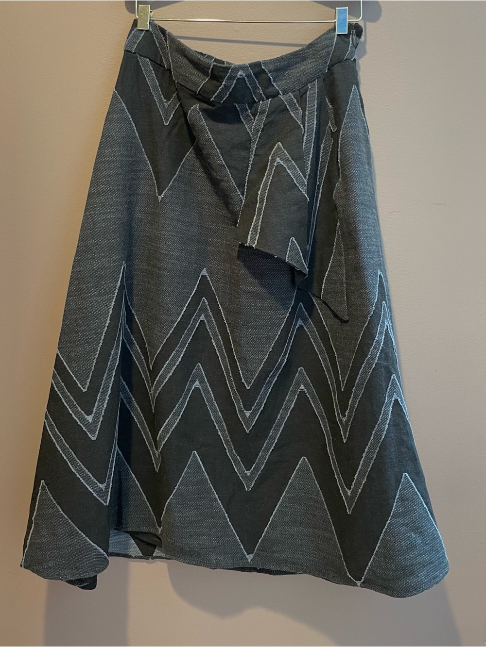 Eva Franco Chevron A-Line Midi Skirt in Dark Gray and Light Gray